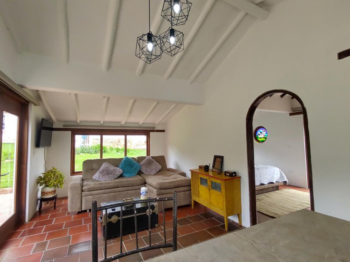 Hacienda El Pinar Del Viento Bed & Breakfast Виля Де Лейва Екстериор снимка