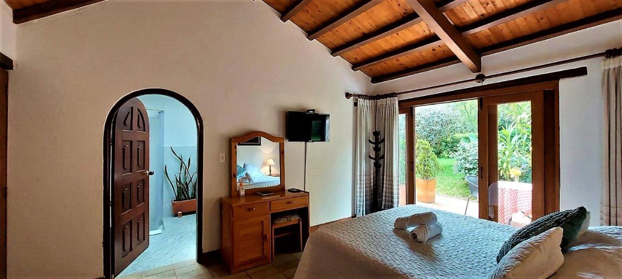 Hacienda El Pinar Del Viento Bed & Breakfast Виля Де Лейва Екстериор снимка