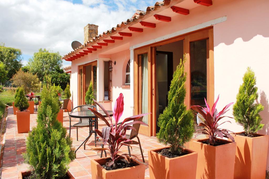 Hacienda El Pinar Del Viento Bed & Breakfast Виля Де Лейва Екстериор снимка